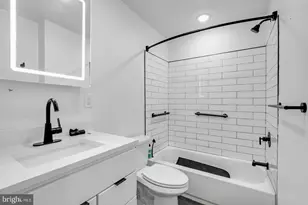 212 Catharine St, Philadelphia, PA 19147 - Photo 5