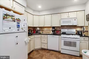 12062 Abby Rd, Philadelphia, PA 19154 - Photo 9