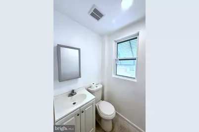 2600 S Mildred Street #B-2ND FL, Philadelphia, PA 19148 - Photo 5