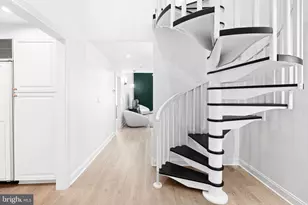 211 S 4th St, Philadelphia, PA 19106 - Photo 17