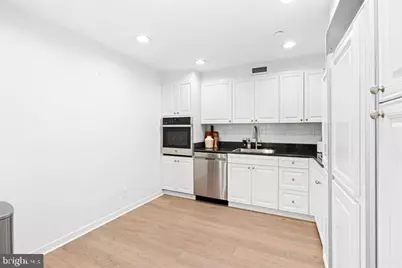 211 S 4th Street #104, Philadelphia, PA 19106 - Photo 15