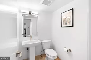 211 S 4th St, Philadelphia, PA 19106 - Photo 35