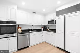 211 S 4th St, Philadelphia, PA 19106 - Photo 15