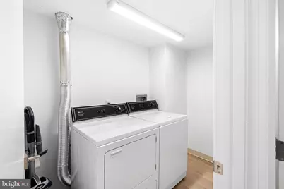 211 S 4th Street #104, Philadelphia, PA 19106 - Photo 33