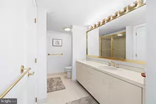 211 S 4th St, Philadelphia, PA 19106 - Photo 31