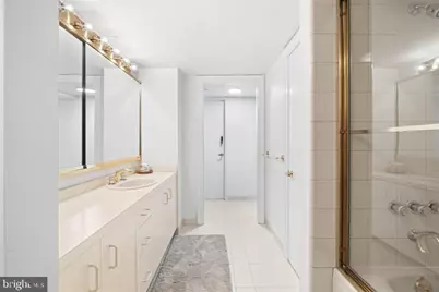 211 S 4th Street #104, Philadelphia, PA 19106 - Photo 33