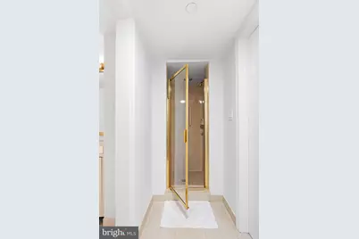 211 S 4th Street #104, Philadelphia, PA 19106 - Photo 29