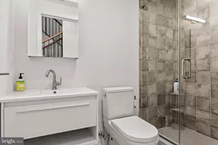 743 S Cleveland St, Philadelphia, PA 19146 - Photo 23