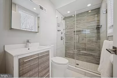 769 N Uber Street #2, Philadelphia, PA 19130 - Photo 23