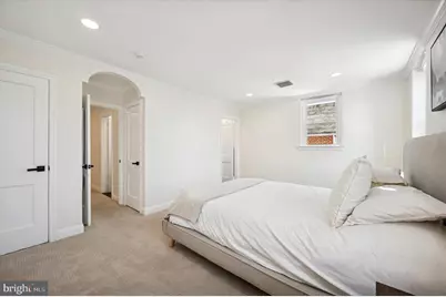 935 E Slocum Street, Philadelphia, PA 19150 - Photo 15