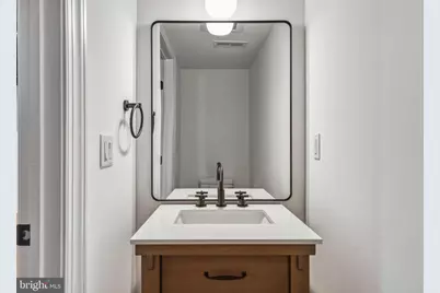 1635 S 5th Street, Philadelphia, PA 19148 - Photo 59