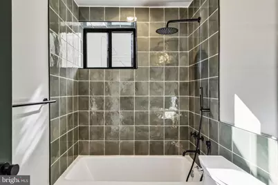 1635 S 5th Street, Philadelphia, PA 19148 - Photo 27