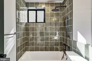 1635 S 5th St, Philadelphia, PA 19148 - Photo 27