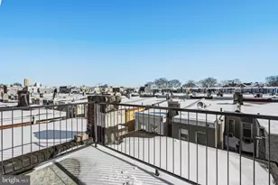 1635 S 5th St, Philadelphia, PA 19148 - Photo 55