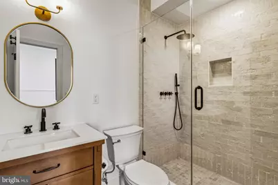 1635 S 5th Street, Philadelphia, PA 19148 - Photo 37