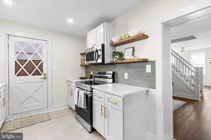 2542 Jasper St, Philadelphia, PA 19125 - Photo 9