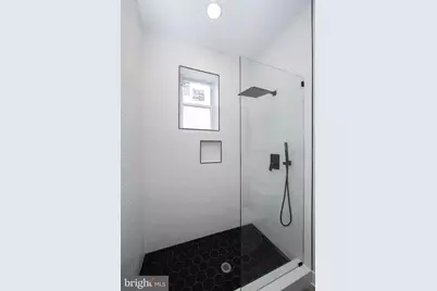 2001 S Norwood Street #UNIT B, Philadelphia, PA 19145 - Photo 17