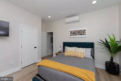 2001 S Norwood Street #UNIT B, Philadelphia, PA 19145 - Photo 13