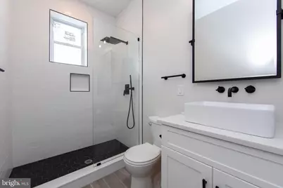 2001 S Norwood Street #UNIT B, Philadelphia, PA 19145 - Photo 19