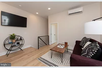 2001 S Norwood Street #UNIT B, Philadelphia, PA 19145 - Photo 3