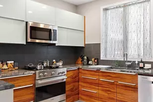 813 N Orianna St, Philadelphia, PA 19123 - Photo 5