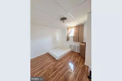 2033 S 9th Street, Philadelphia, PA 19148 - Photo 13