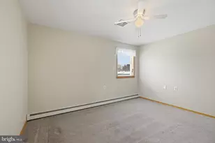 708 Hoffnagle St, Philadelphia, PA 19111 - Photo 29