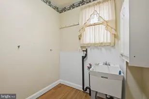 708 Hoffnagle St, Philadelphia, PA 19111 - Photo 25