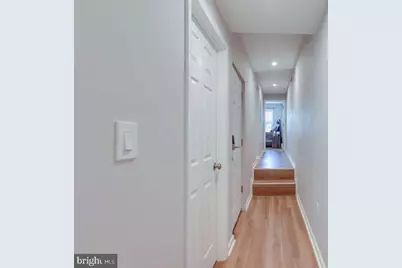 876 N 19th Street, Philadelphia, PA 19130 - Photo 7