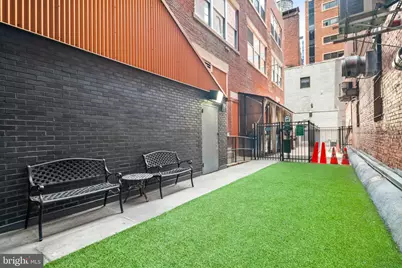 1101 Locust Street #3D, Philadelphia, PA 19107 - Photo 21