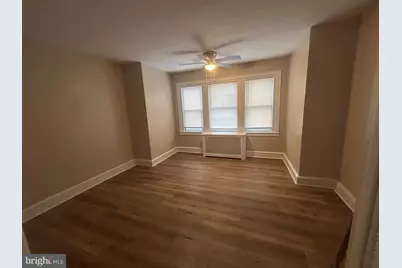 182 W Champlost Street W, Philadelphia, PA 19120 - Photo 9