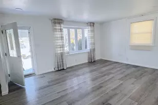 7817 Lister St, Philadelphia, PA 19152 - Photo 3