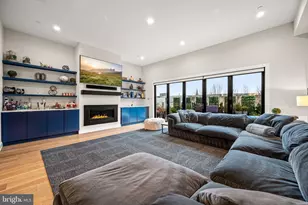 4588 Silverwood St, Philadelphia, PA 19127 - Photo 9