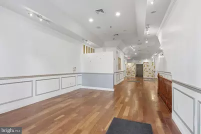 329 W Girard Avenue, Philadelphia, PA 19123 - Photo 3