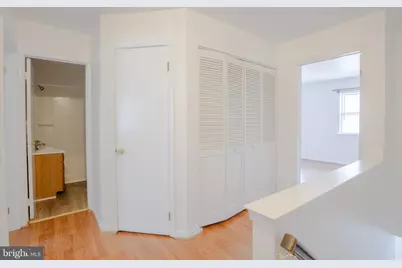 389 E Gorgas Lane, Philadelphia, PA 19119 - Photo 9