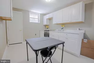 2008 Latona St, Philadelphia, PA 19146 - Photo 7