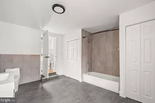 985 N 5th St, Philadelphia, PA 19123 - Photo 21