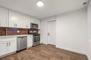 985 N 5th St, Philadelphia, PA 19123 - Photo 9