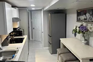 805 Griffith St, Philadelphia, PA 19111 - Photo 9