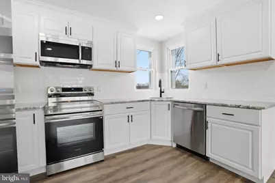 513 Smithfield Avenue, Philadelphia, PA 19116 - Photo 11