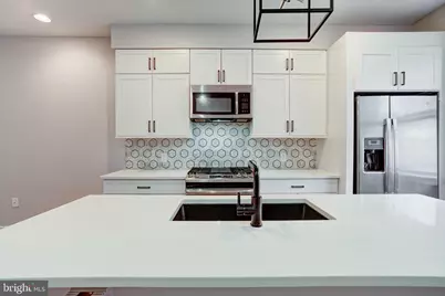 2526 E Albert Street, Philadelphia, PA 19125 - Photo 9