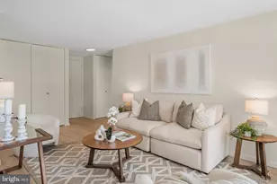 1326 Spruce St, Philadelphia, PA 19107 - Photo 3