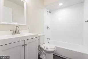 767 S 15th St, Philadelphia, PA 19146 - Photo 27