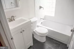 767 S 15th St, Philadelphia, PA 19146 - Photo 33