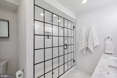 724 N 19th Street #2, Philadelphia, PA 19130 - Photo 25