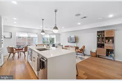 724 N 19th Street #2, Philadelphia, PA 19130 - Photo 3