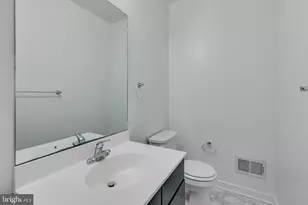 220 W George St, Philadelphia, PA 19123 - Photo 17