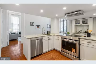 1035 Spruce Street #102, Philadelphia, PA 19107 - Photo 25