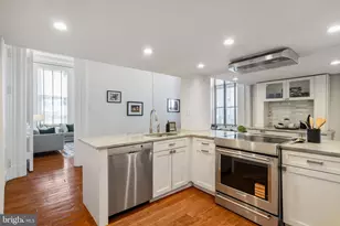 1035 Spruce St, Philadelphia, PA 19107 - Photo 25