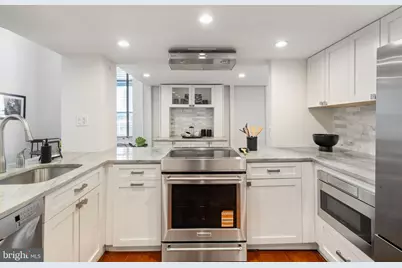 1035 Spruce Street #102, Philadelphia, PA 19107 - Photo 23